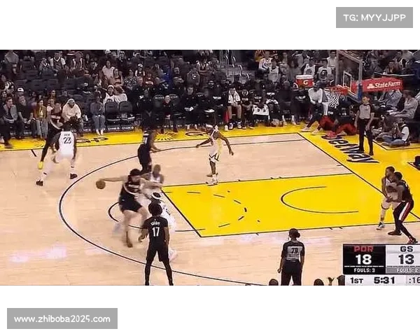 勇士格林六犯离场后仍逆袭取胜 展现团队韧性 勇士格林六犯离场后仍逆袭取胜 展现团队韧性